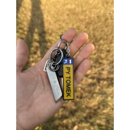Brelok NFC tablica rejestracyjna żółta