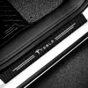 Naklejki Ochronne na Progi Tesla – Carbon Look z Logo TESLA - zestaw 4 sztuk
