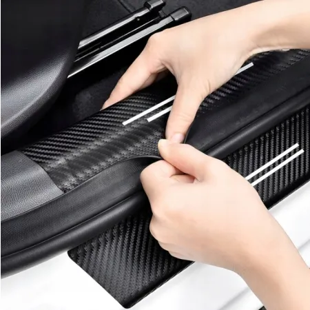 Naklejki Ochronne na Progi Peugeot – Carbon Look z Logo PEUGEOT (czerwone) - zestaw 4 sztuk